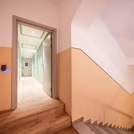 Sea Garden Apartments&rooms Bed & Breakfast 4*