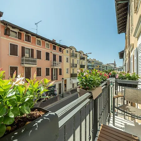 Bed & Breakfast Sea Garden Apartments&rooms 4*