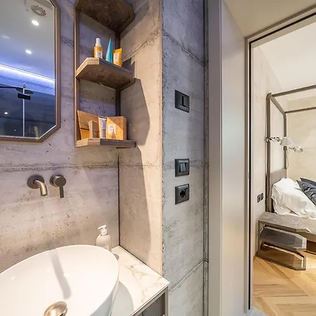 Sea Garden Apartments&rooms 4*